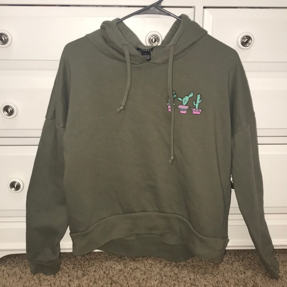 cropped army green hoodie w/ 3 embroidered cacti